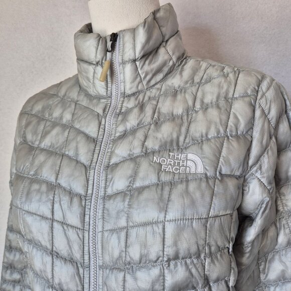 The North Face Thermoball Trekker Puffer Jacket Zip-Up Lightweight Grey - Picture 6 of 16